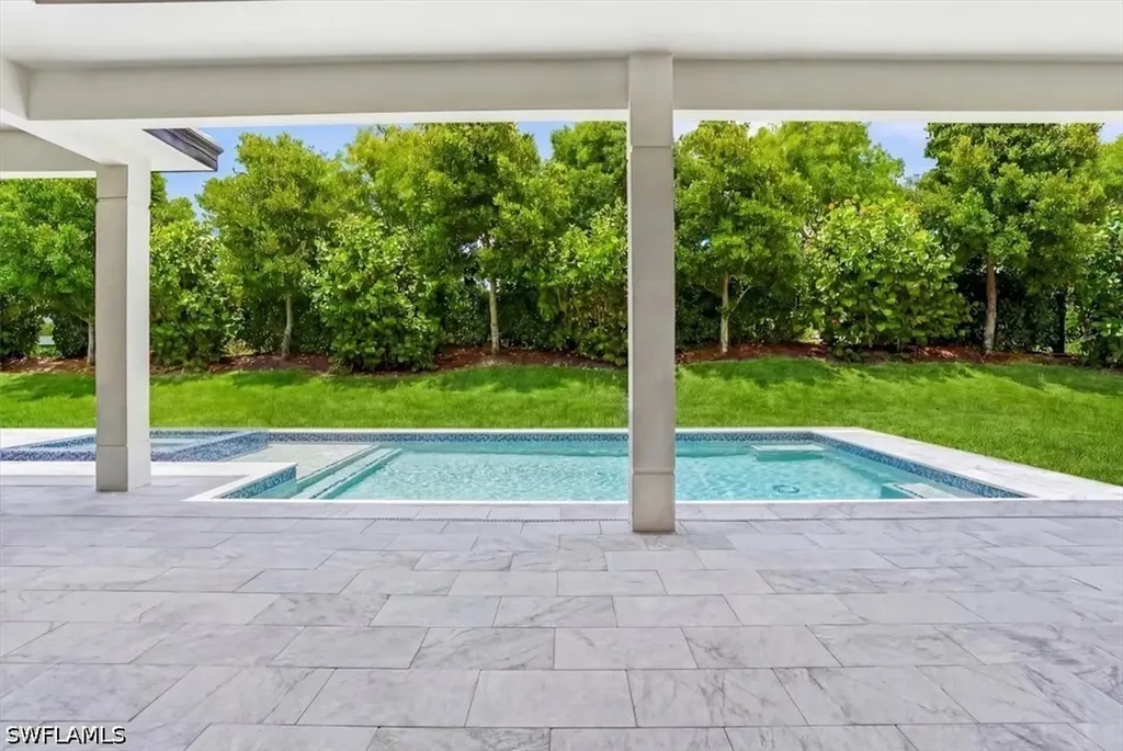 14318 Charthouse Circle Naples FL 34114