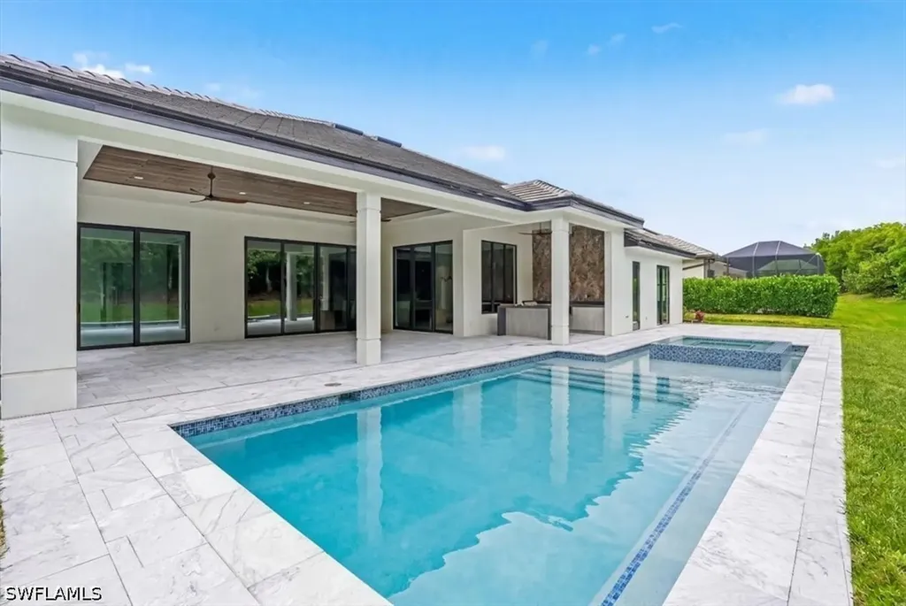 14318 Charthouse Circle Naples FL 34114