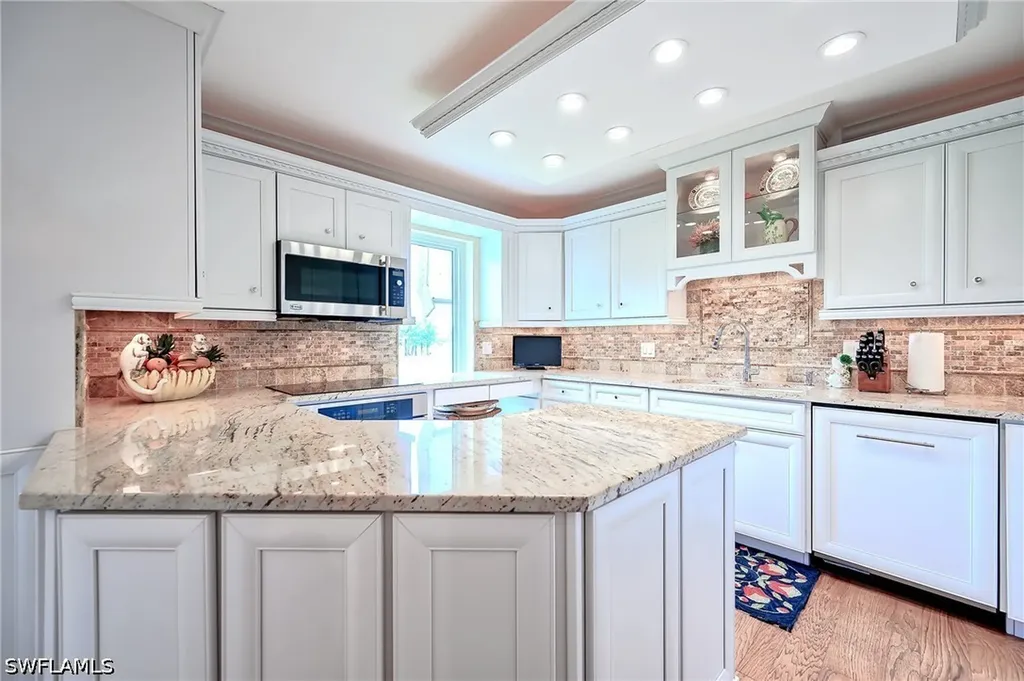 102 Wilderness Drive Naples FL 34105