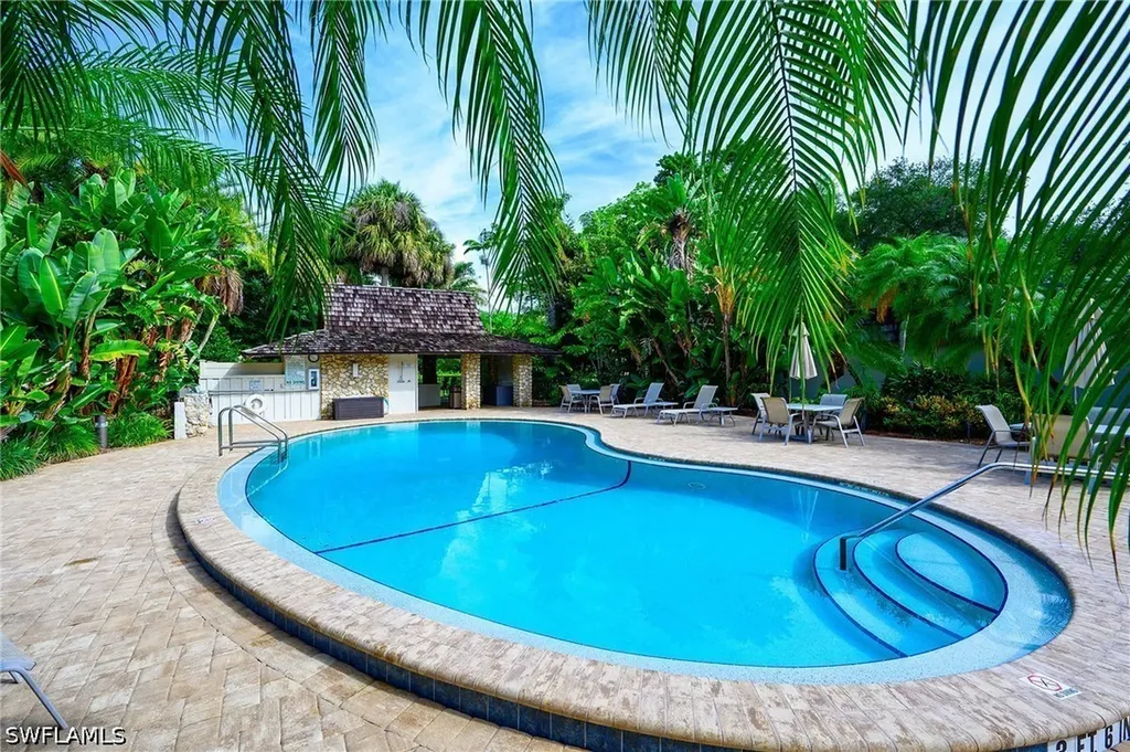 102 Wilderness Drive Naples FL 34105