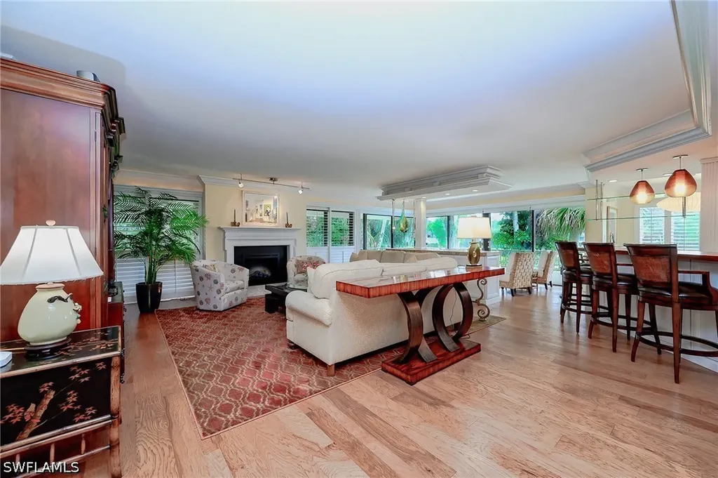 102 Wilderness Drive Naples FL 34105