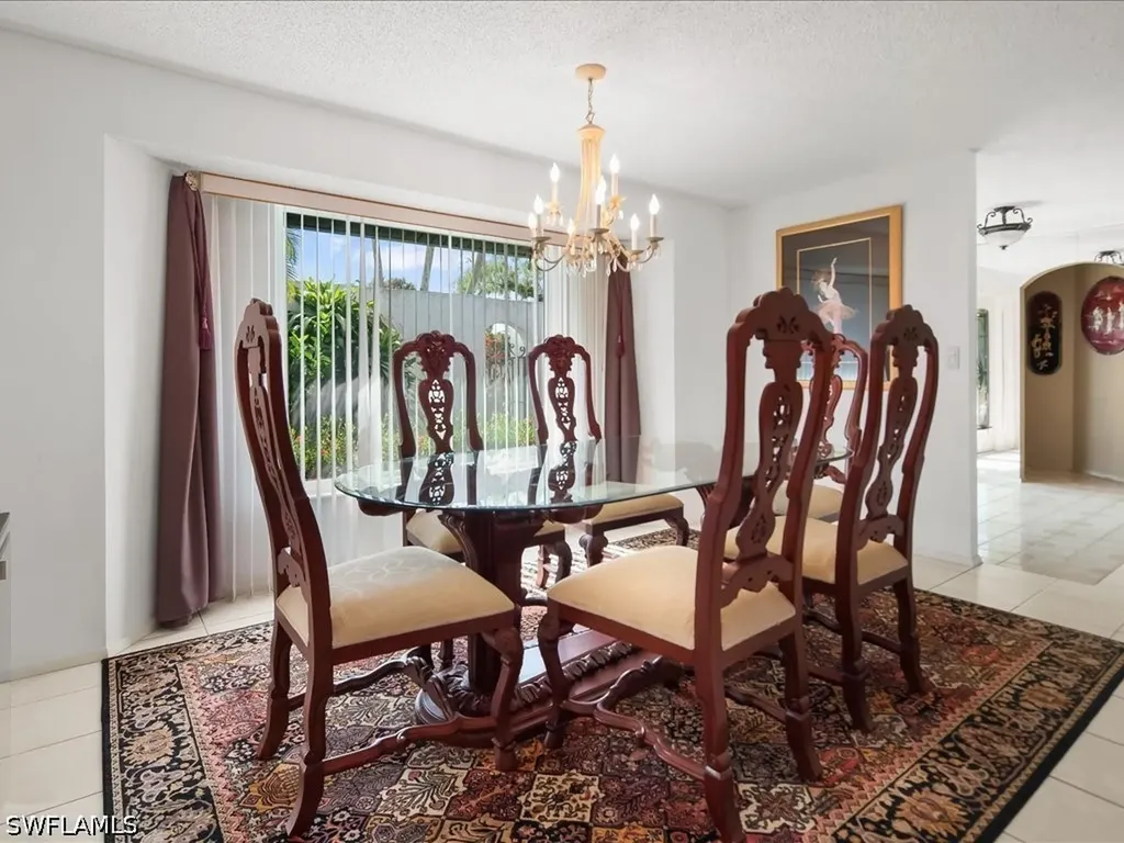 2428 Duchess Court Naples FL 34112