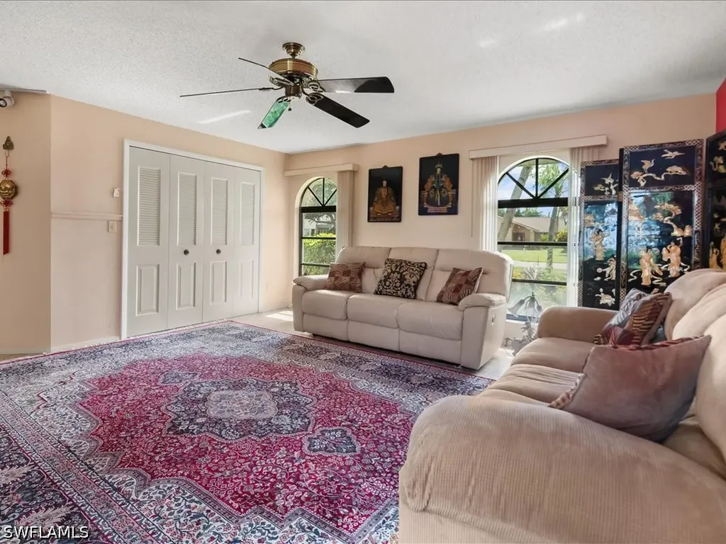 2428 Duchess Court Naples FL 34112