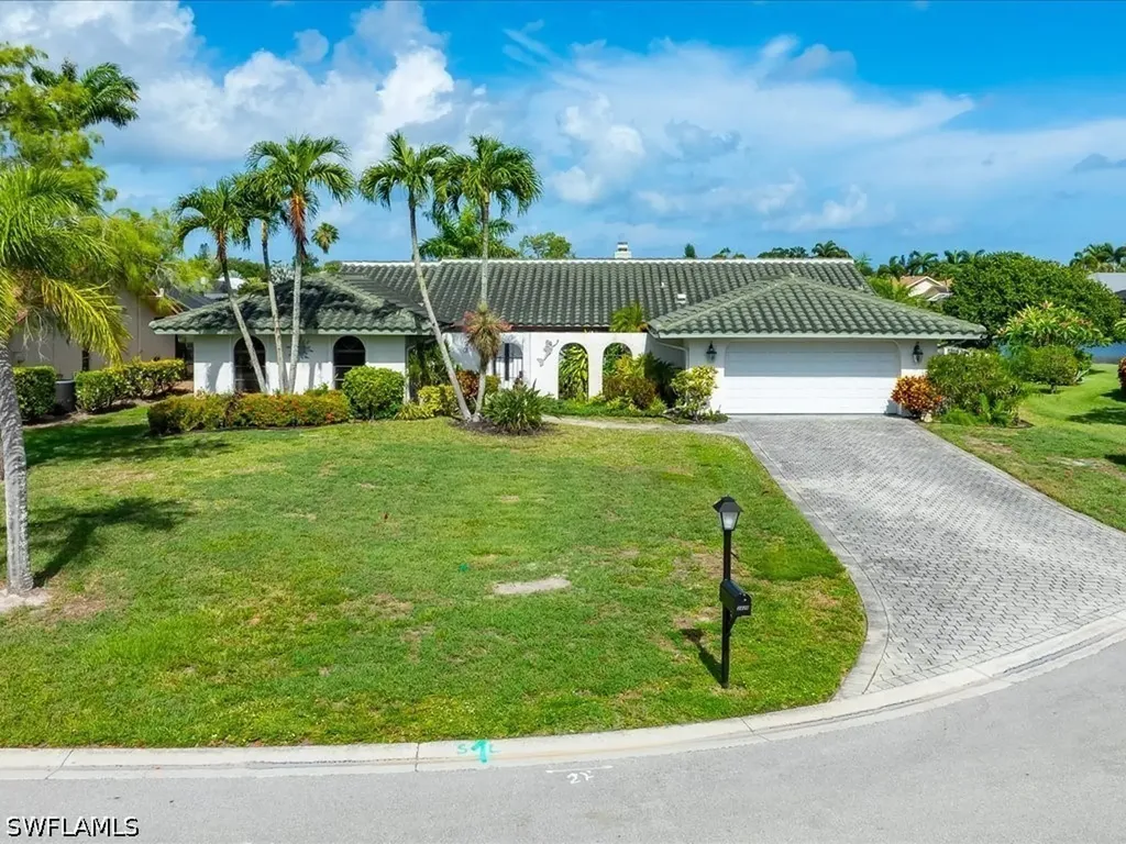 2428 Duchess Court Naples FL 34112