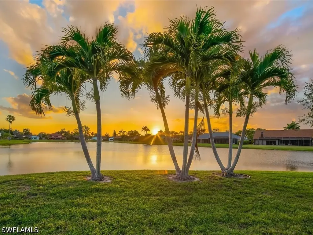 2428 Duchess Court Naples FL 34112