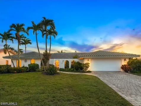 2428 Duchess Court Naples FL 34112