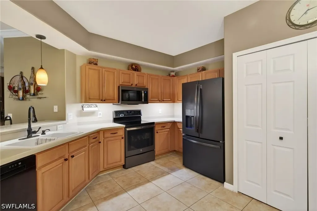 10109 Colonial Country Club Boulevard Fort Myers FL 33913