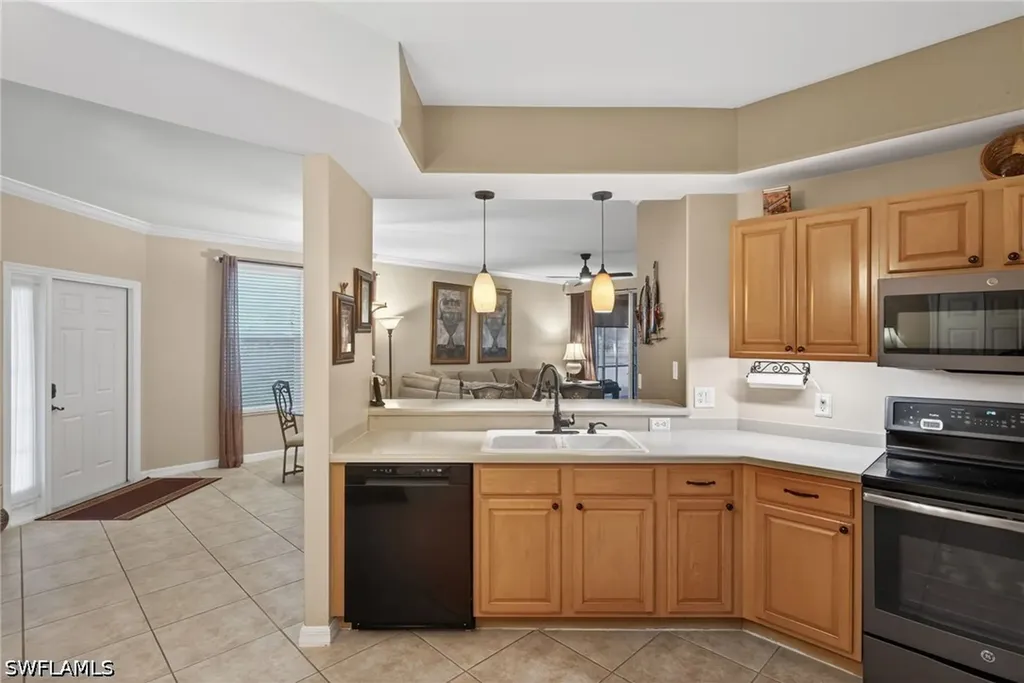 10109 Colonial Country Club Boulevard Fort Myers FL 33913
