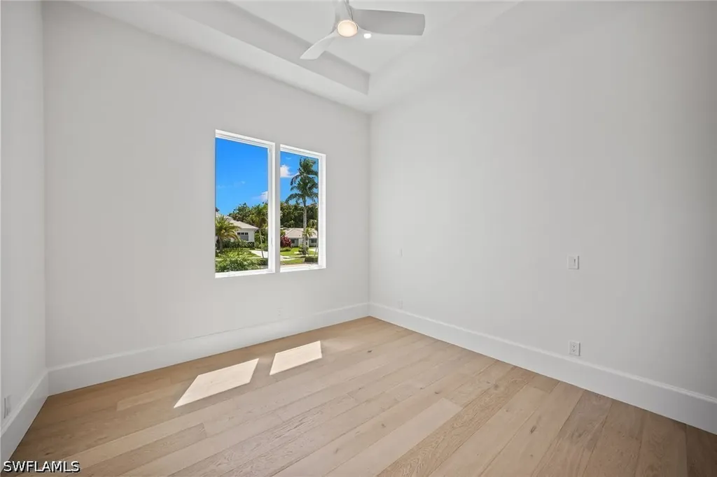 623 Park Shore Drive Naples FL 34103