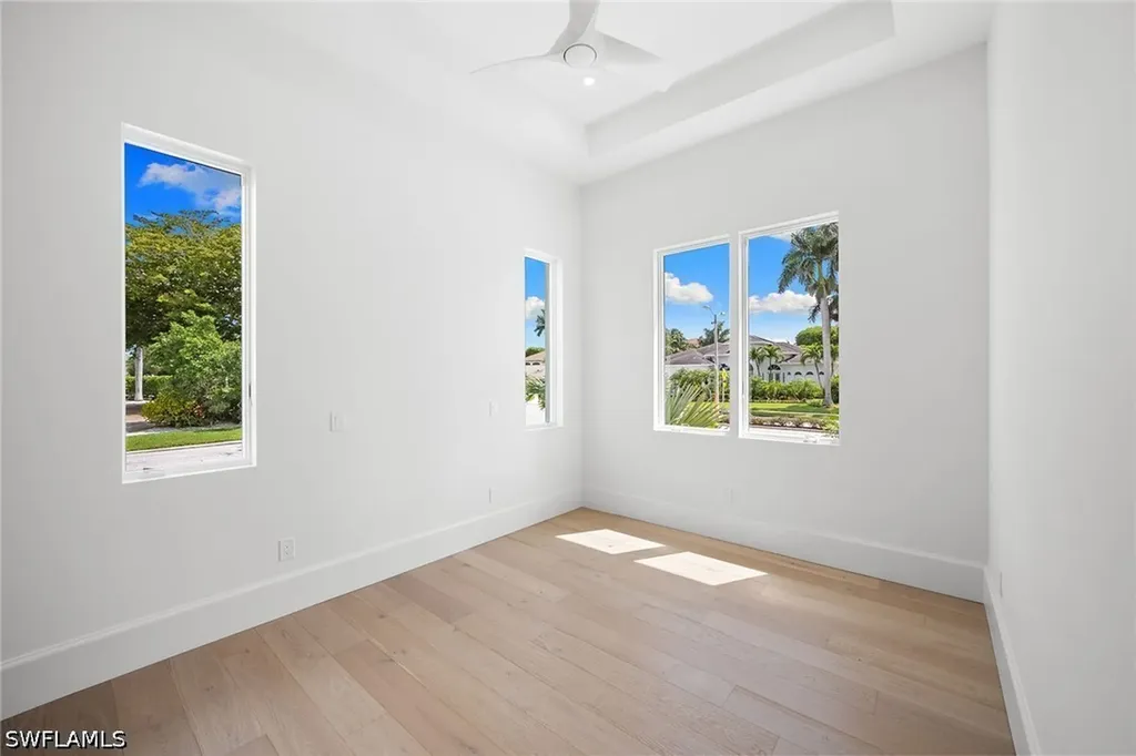 623 Park Shore Drive Naples FL 34103