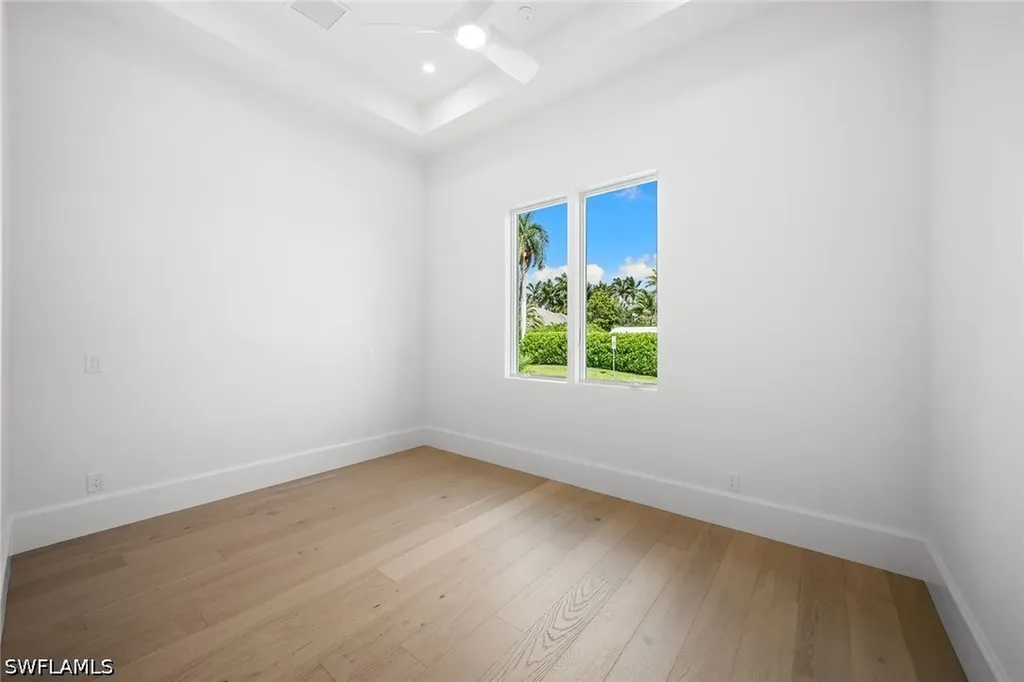 623 Park Shore Drive Naples FL 34103