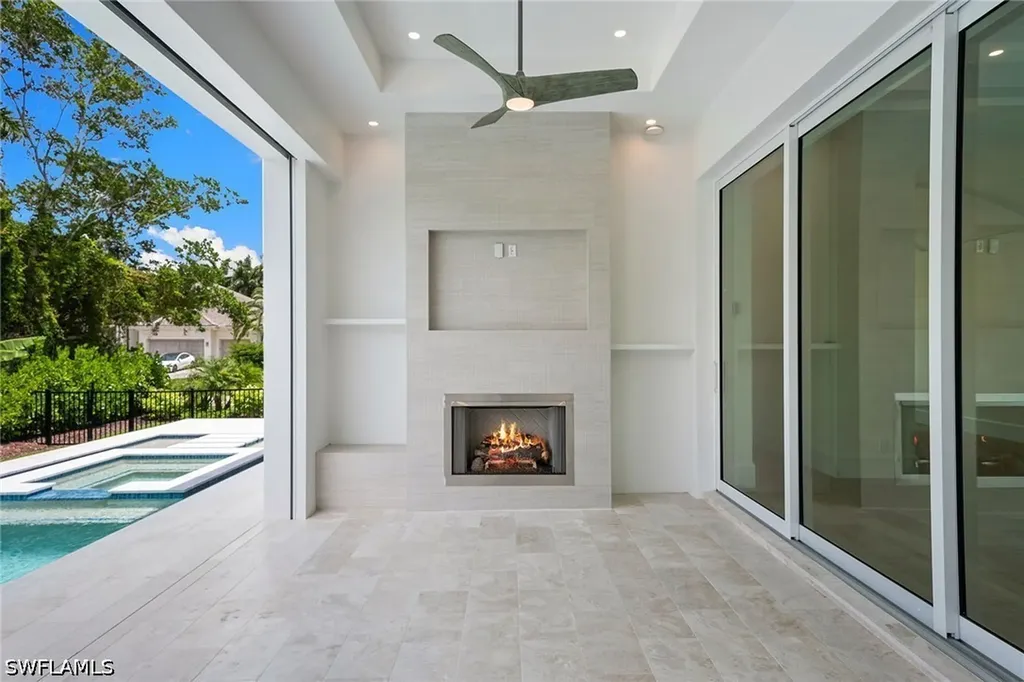 623 Park Shore Drive Naples FL 34103