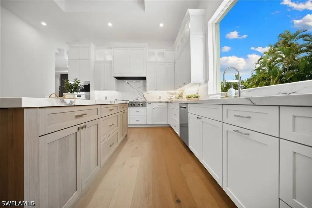 623 Park Shore Drive Naples FL 34103
