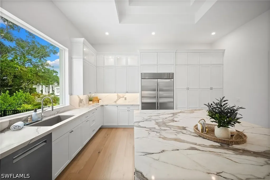 623 Park Shore Drive Naples FL 34103