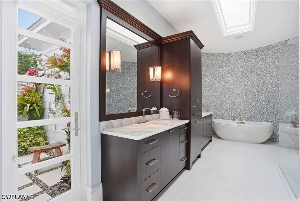 1870 4th Street S Naples FL 34102
