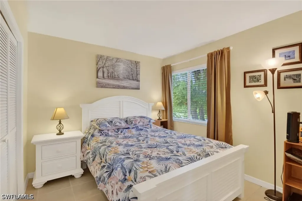 3044 Kings Lake Boulevard Naples FL 34112