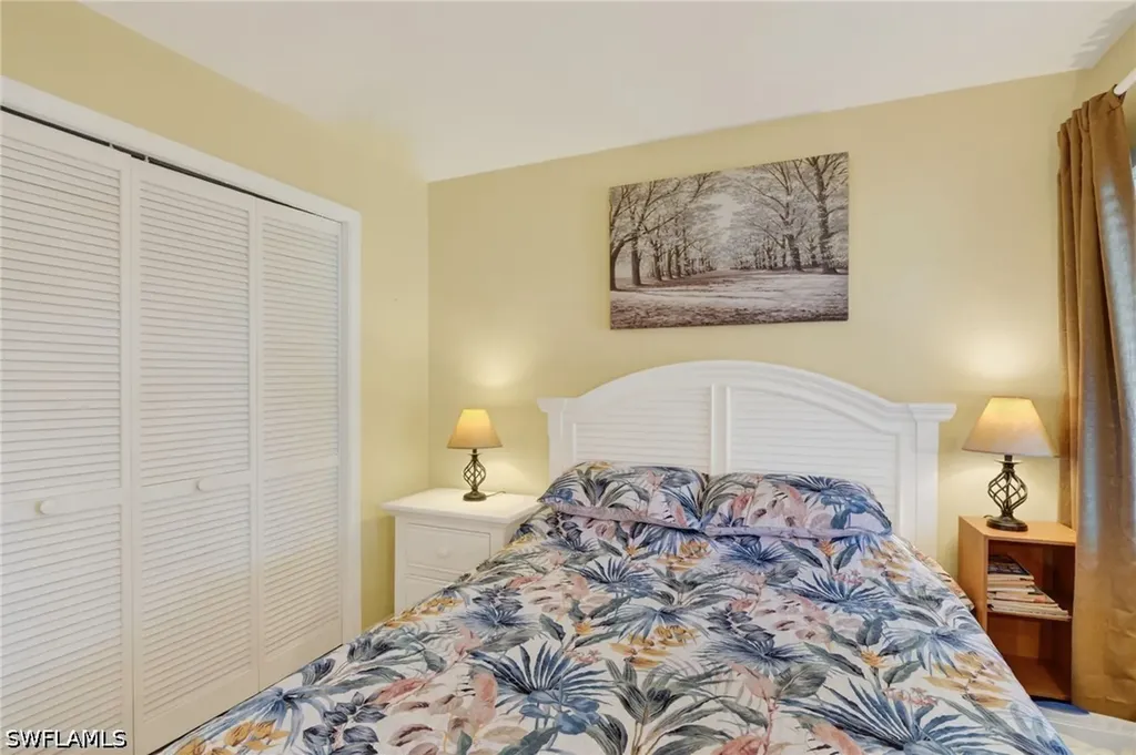 3044 Kings Lake Boulevard Naples FL 34112