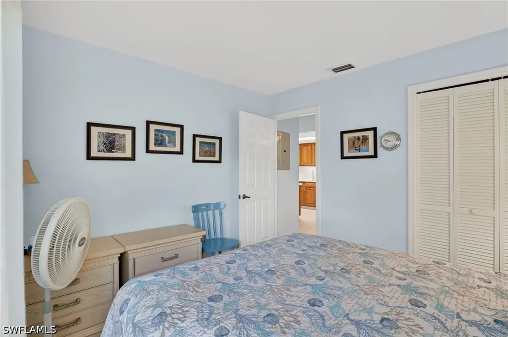 3044 Kings Lake Boulevard Naples FL 34112
