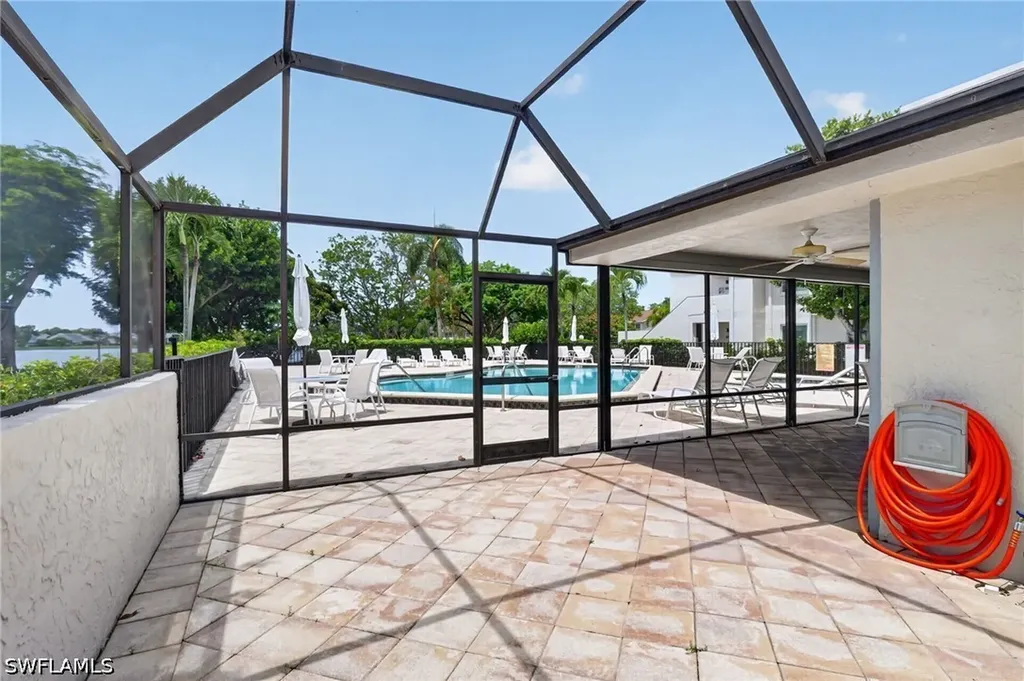 3044 Kings Lake Boulevard Naples FL 34112
