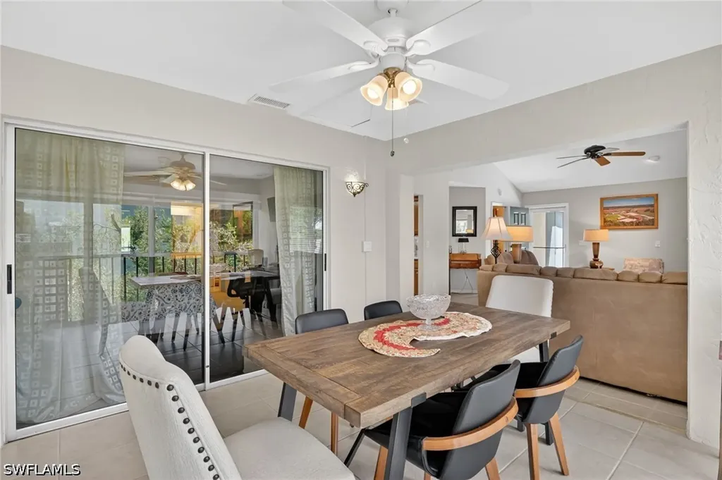 3044 Kings Lake Boulevard Naples FL 34112