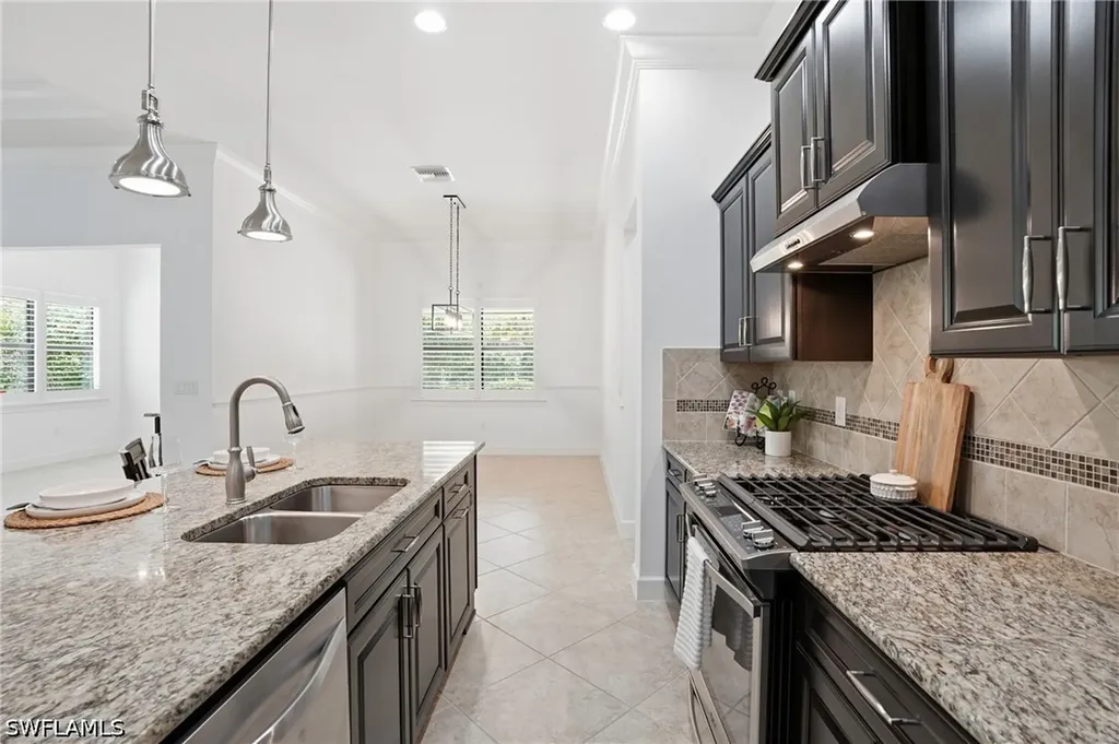 9436 Whooping Crane Way Naples FL 34120