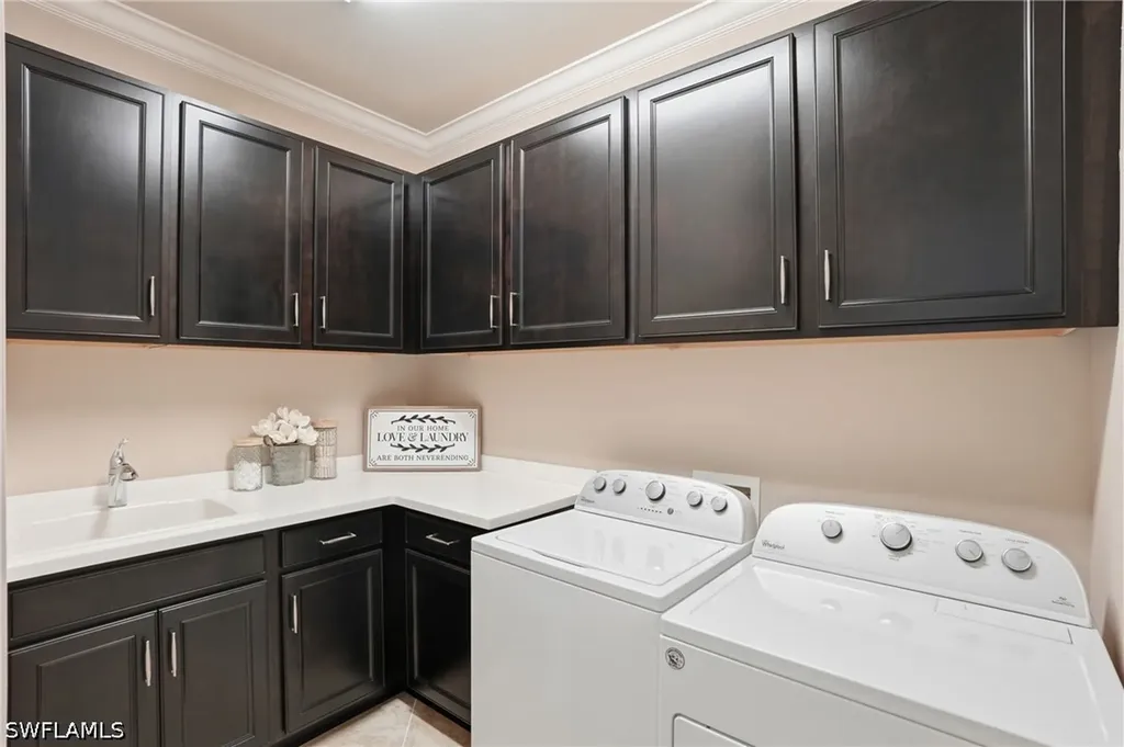 9436 Whooping Crane Way Naples FL 34120