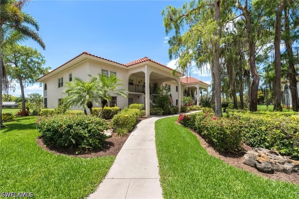1055 Forest Lakes Drive Naples FL 34105