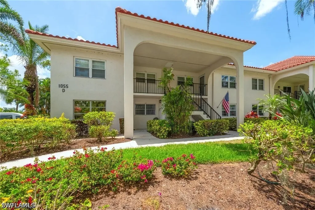 1055 Forest Lakes Drive Naples FL 34105