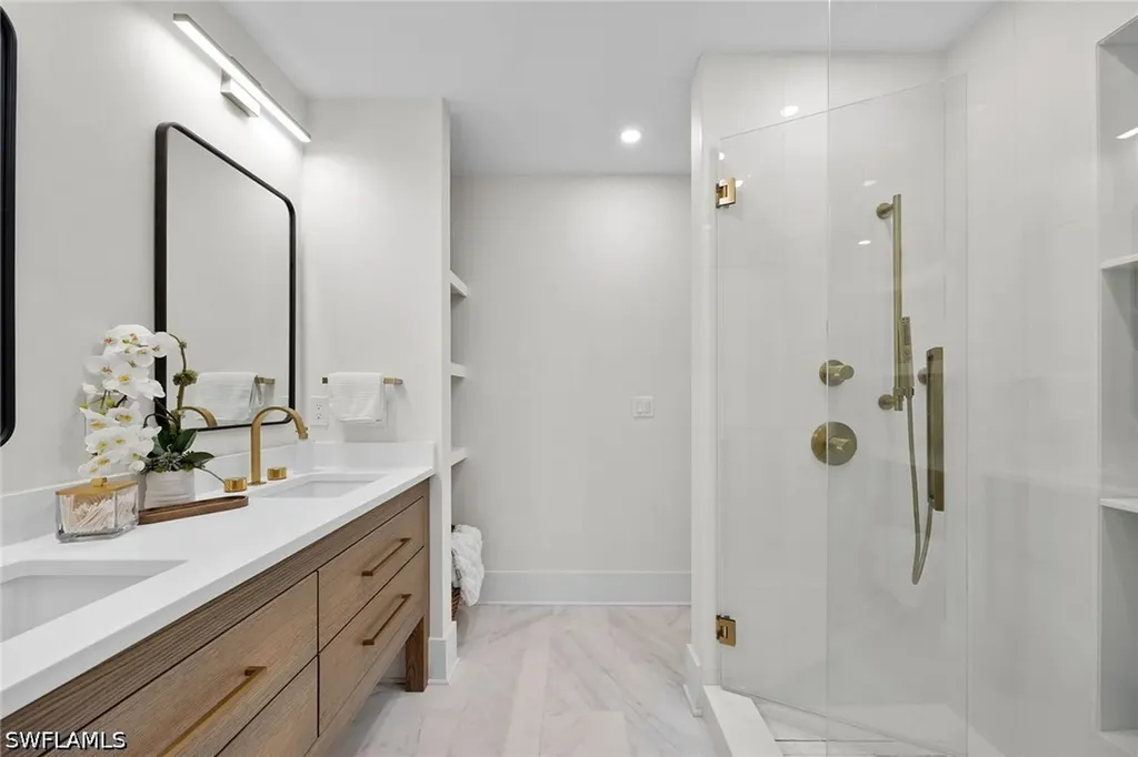 392 7th Avenue S Naples FL 34102