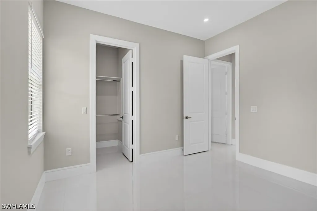 563 15th Street NW Naples FL 34120