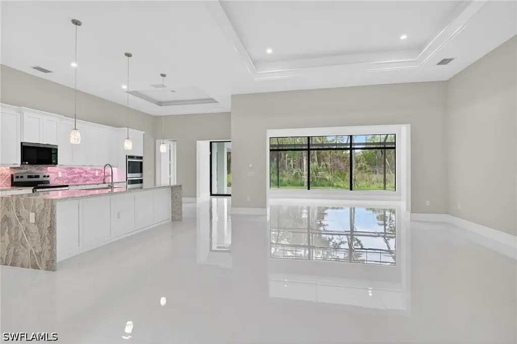 563 15th Street NW Naples FL 34120