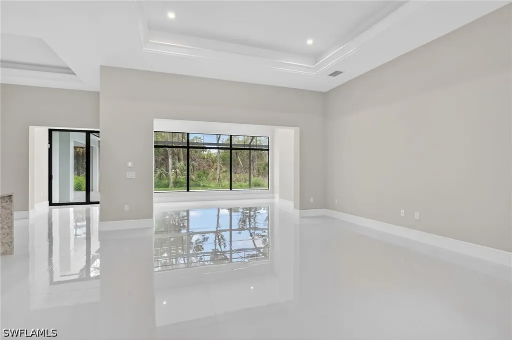 563 15th Street NW Naples FL 34120