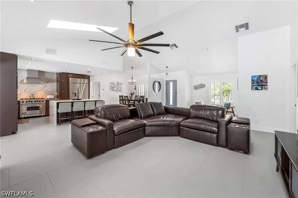 3631 1st Avenue NW Naples FL 34120