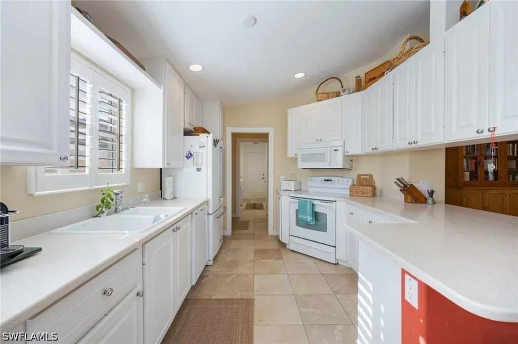 8149 Xenia Lane Naples FL 34114
