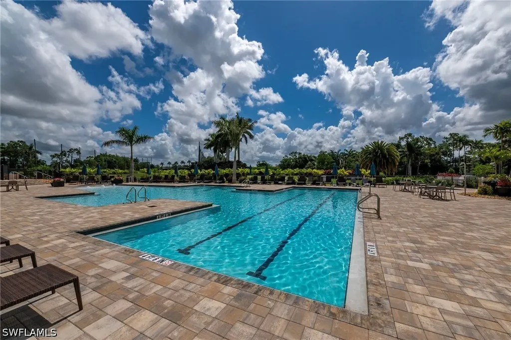 441 Countryside Drive Naples FL 34104