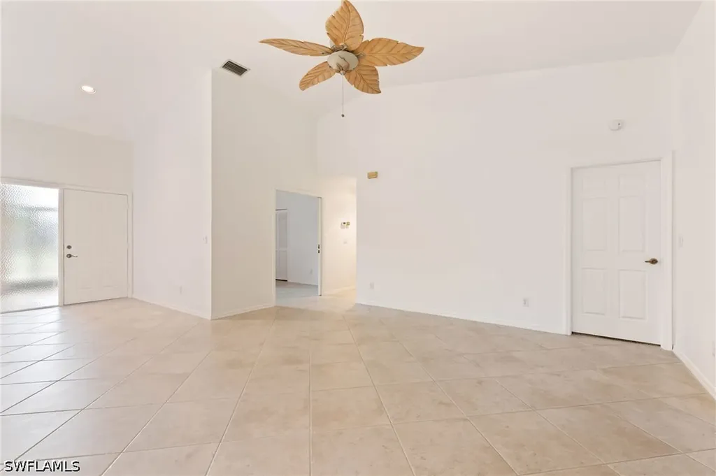 441 Countryside Drive Naples FL 34104