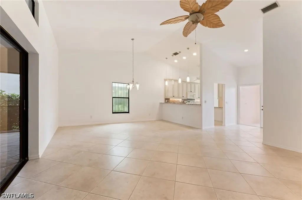 441 Countryside Drive Naples FL 34104