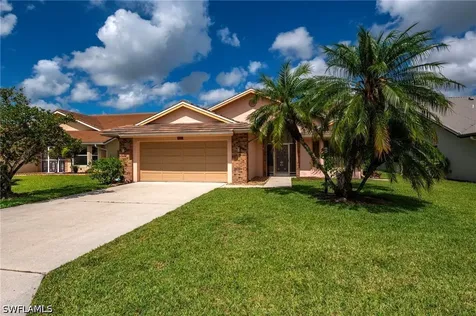 441 Countryside Drive Naples FL 34104
