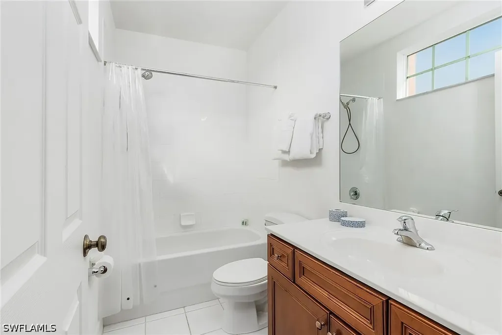 9814 Quinta Artesa Way Fort Myers FL 33908