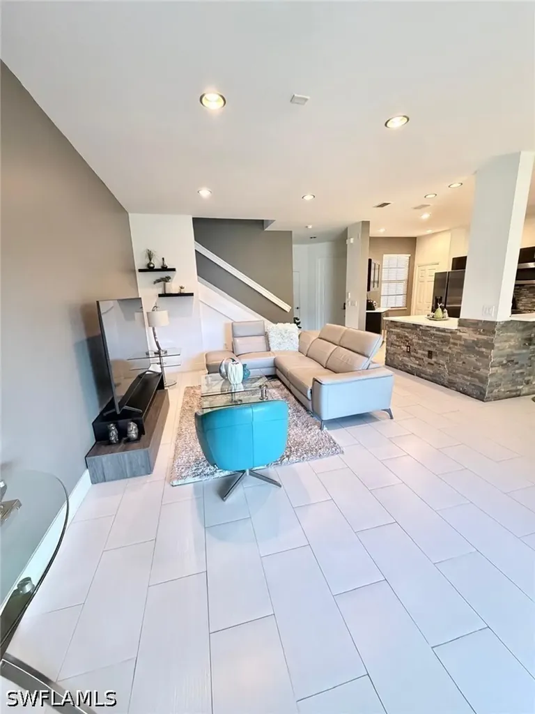 7317 Bristol Circle Naples FL 34120