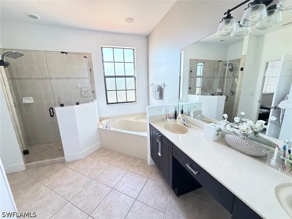 7317 Bristol Circle Naples FL 34120