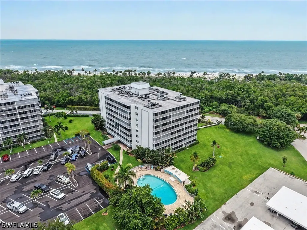 5 Bluebill Avenue Naples FL 34108