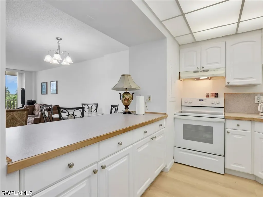 5 Bluebill Avenue Naples FL 34108