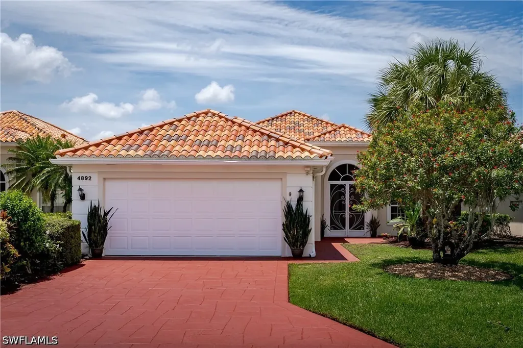 Naples FL, 4892 San Pablo Court