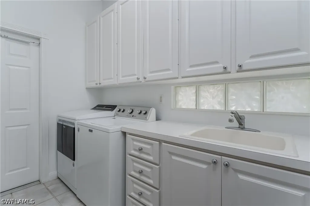4892 San Pablo Court Naples FL 34109