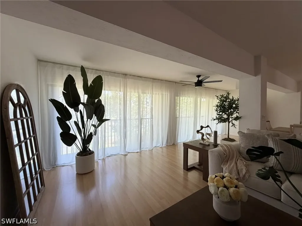 576 Retreat Drive Naples FL 34110