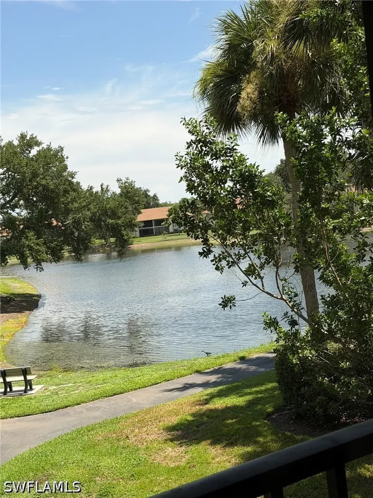 576 Retreat Drive Naples FL 34110