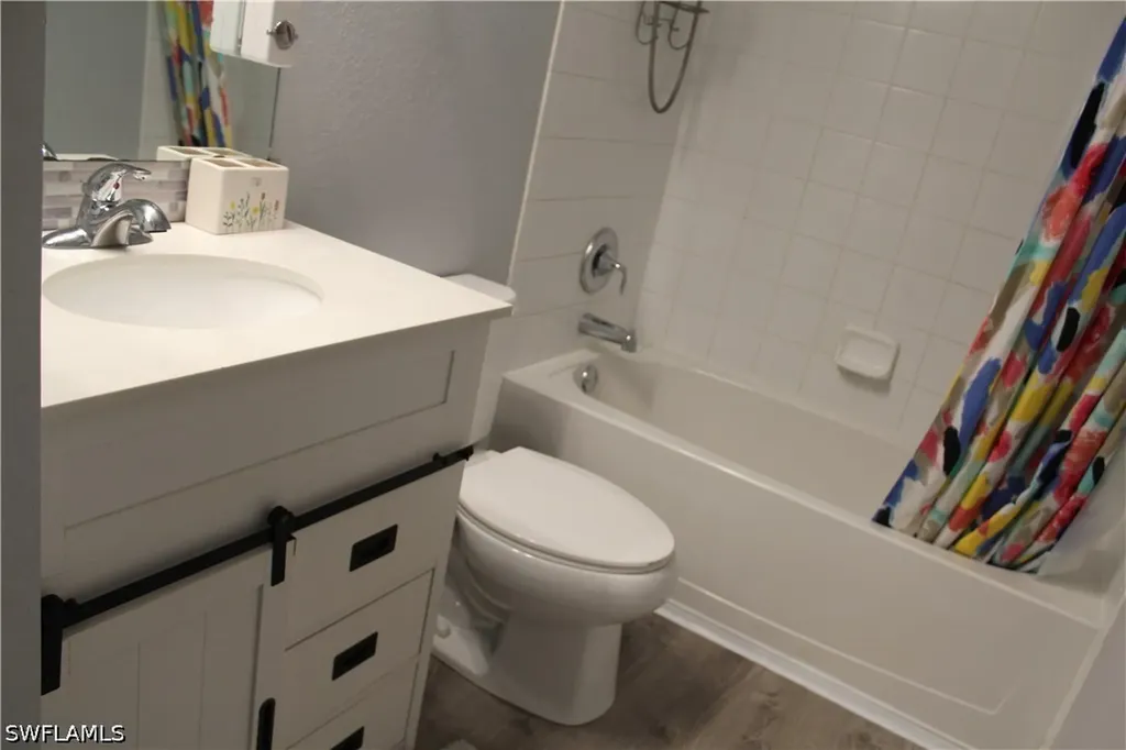 9076 Gervais Circle Naples FL 34120