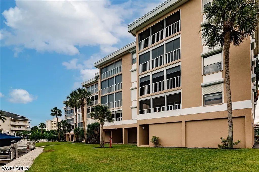 900 Collier Court Marco Island FL 34145