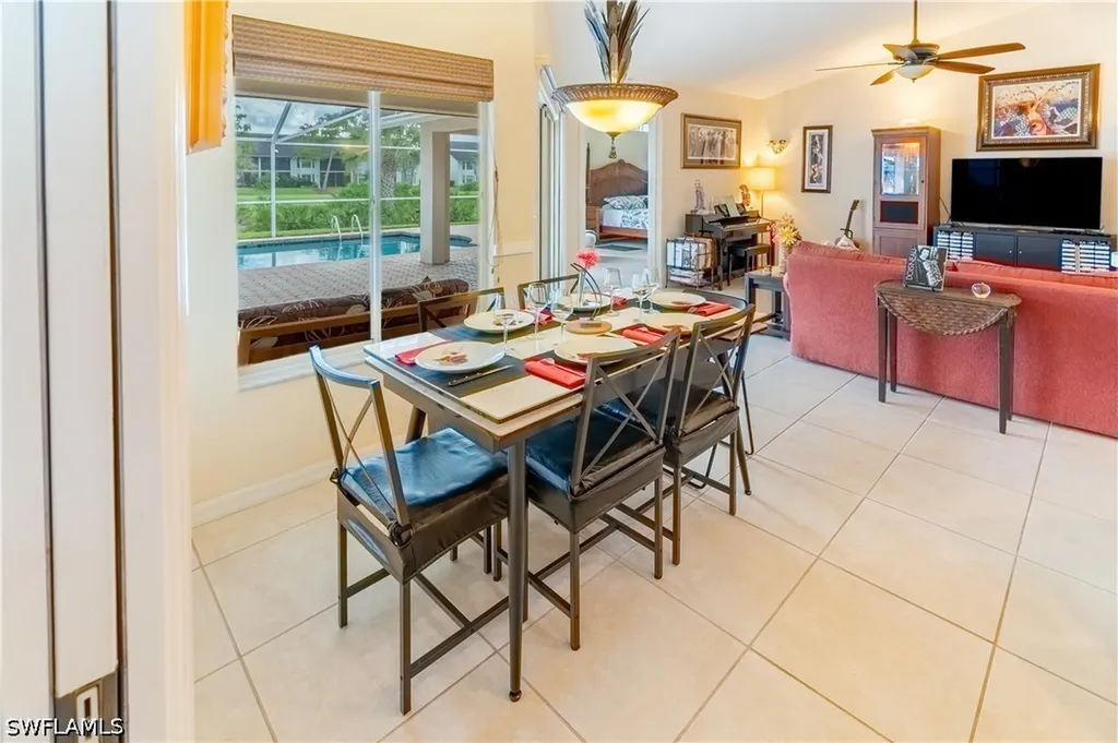 458 Countryside Drive Naples FL 34104